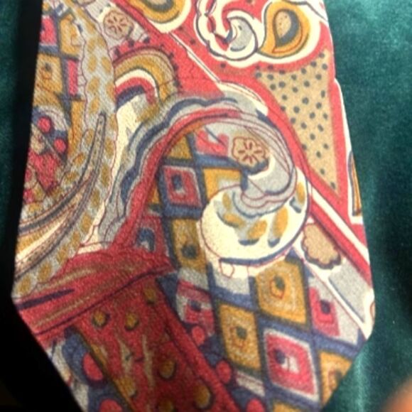 NWT 100% Silk Hand Made Tie    Choose Any 3 Ties for $40 - Picture 1 of 2